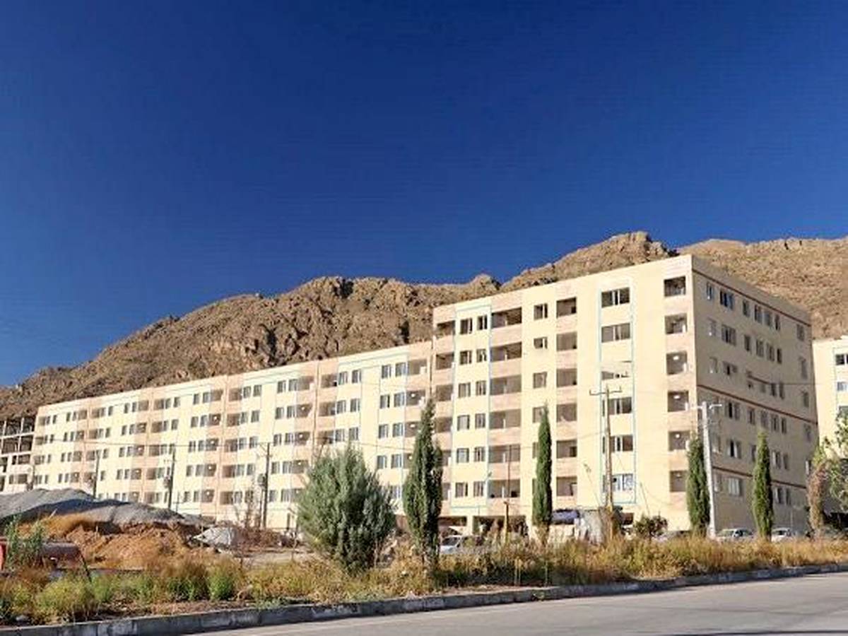 پرداخت بیش از ۴۲ هزار میلیارد ریال تسهیلات در استان لرستان توسط بانک مسکن/ تداوم خدمت‎‌رسانی با تعهد و وفاداری