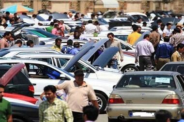 خودروسازان برای جلوگیری از واردات پشت شعار «تولید داخلی» و «اشتغال» پنهان شده‌اند/ انحصارطلبان مکاتبات و رایزنی‌های خود را آغاز کرده‌اند