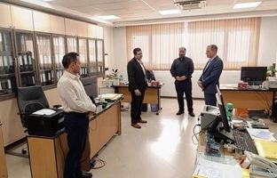 بازدید سرزده مدیرعامل بیمه آسیا از واحدهای مدیریت درمان و تقدیر از تلاش کارکنان در روز تعطیل