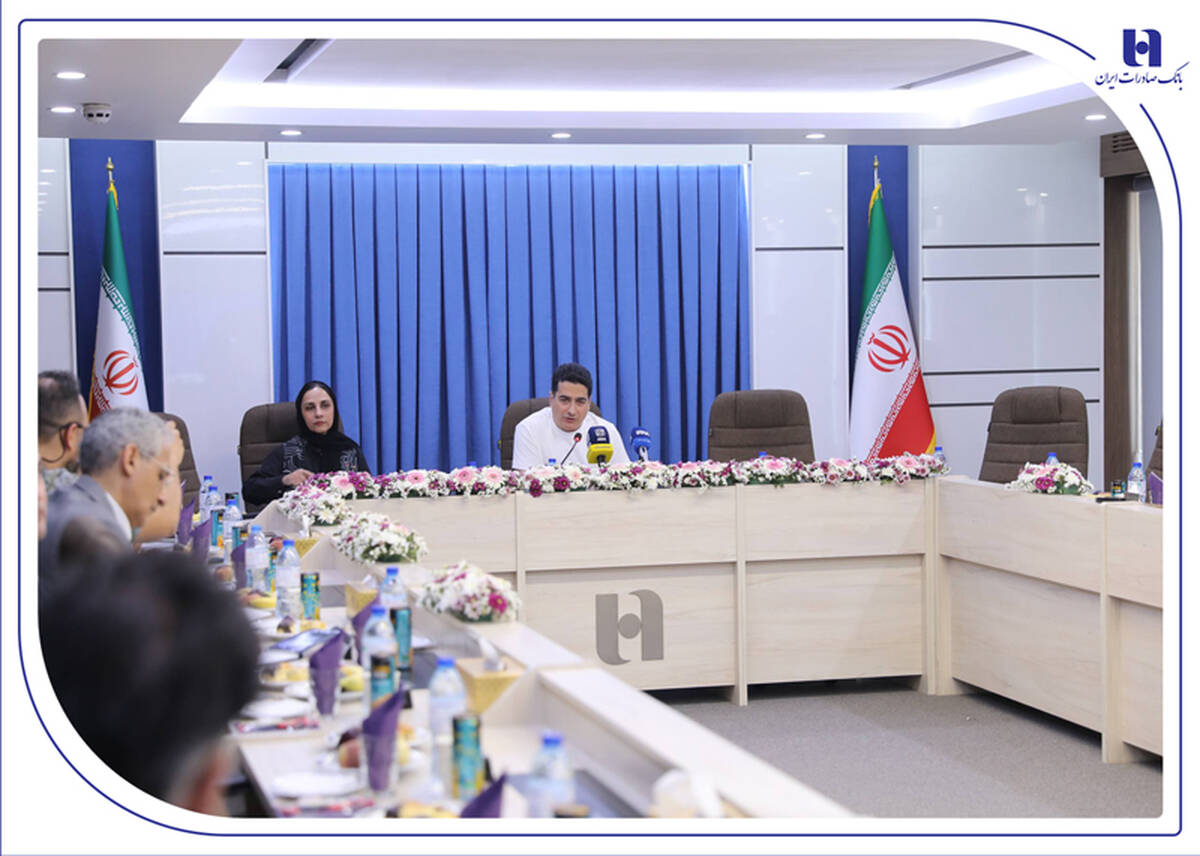 برگزاری بزرگترین کنسرت مردمی تاریخ موسیقی ایران با حضور همایون شجریان در میدان آزادی/ همایون شجریان: بانک صادرات ایران همراه ما در کنار مردم ایستاده است