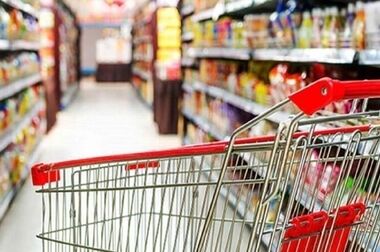 حدود ۸۰ درصد گرانی کالاهای اساسی ناشی از حذف ارز ترجیحی است/ مافیای نهاده‌های دامی دوباره وارد عمل شده‌اند
