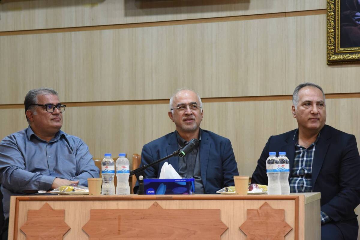 نقش خانواده در پیشگیری از اعتیاد با تأکید بر شیوه‌های تربیتی مؤثر و مهارت‌های گفت‌وگو با نوجوانان و جوانان