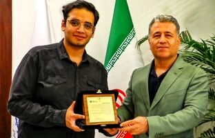 تقدیر مدیرعامل پتروشیمی پارس از دانش‌آموز بوشهریِ رتبه اول کنکور سراسری