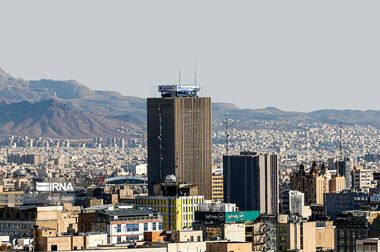 خارجی‌ها قیمت ملک ایران را بالا بردند/ عراقی‌ها اراضی خوزستان را خریداری کردند/ مهاجرت خوزستانی‌ها به ملایر