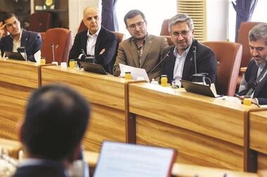 حمایت از فولاد مبارکه به‌عنوان یک صنعت ملی را وظیفه خود می‌دانیم