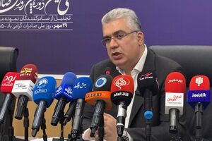 توسعه صادرات غیرنفتی نیازمند همراهی همه دستگاه‌ها و بخش خصوصی است/هفته ملی صادرات با محوریت رفع موانع تجارت خارجی برگزار می‌شود