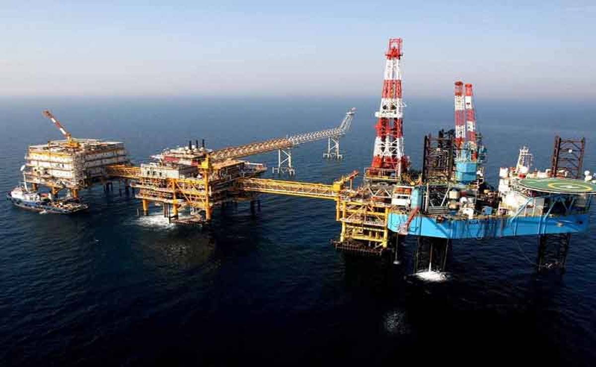 اقدام صنایعی همچون فولاد مبارکه برای تولید انرژی با توجه به ناترازی‌ها بسیار خوب است / باید از سرمایه گذاری ها استقبال کرد