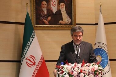 سرمایه انسانی محور اصلی تحول اداری در بیمه ایران