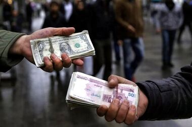 بازار به جای ارزپاشی،‌ با ابزارها و اقدامات هوشمندانه کنترل شد