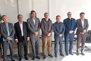 بازدید رئیس کل و رئیس شورای عالی بیمه از شعبه بیمه آرمان در اردبیل