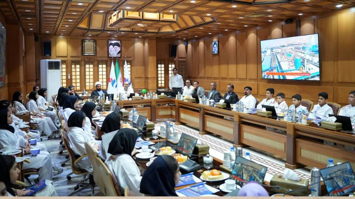 پتروشیمی پردیس میزبان ورزشکاران نوجوان عسلویه در قالب اردوی «راهیان پیشرفت»