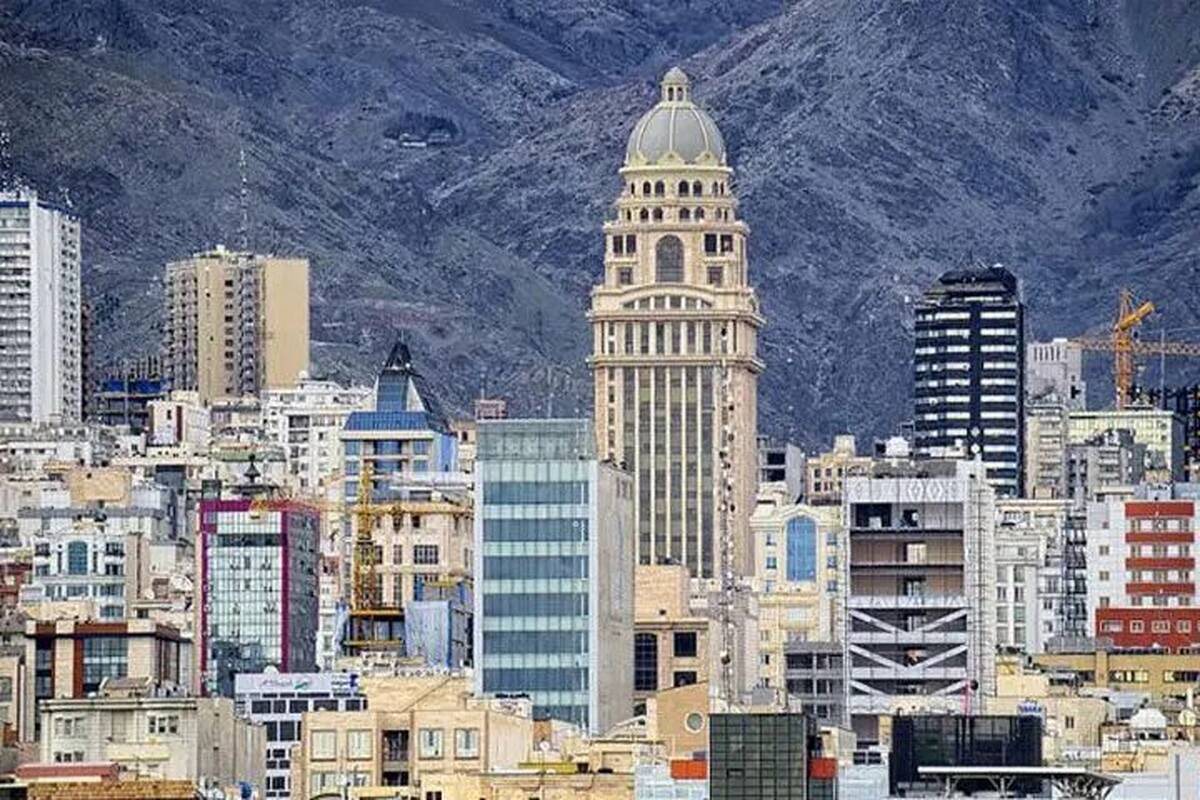  ۱۰۰ برج تهران بر روی گسل فعال/ ساخت ۱۶ بیمارستان و سه ایستگاه آتش‌ نشانی در نقشه‌های گسلی/ قرار است این مراکز پس از وقوع زلزله به مردم خدمات بدهند!