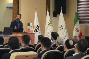 اسلامی بیدگلی: اقتصاد ایران برای عبور از بن‌بست تامین مالی به بازار سرمایه و پروژه‌های توسعه‌ای نیاز دارد