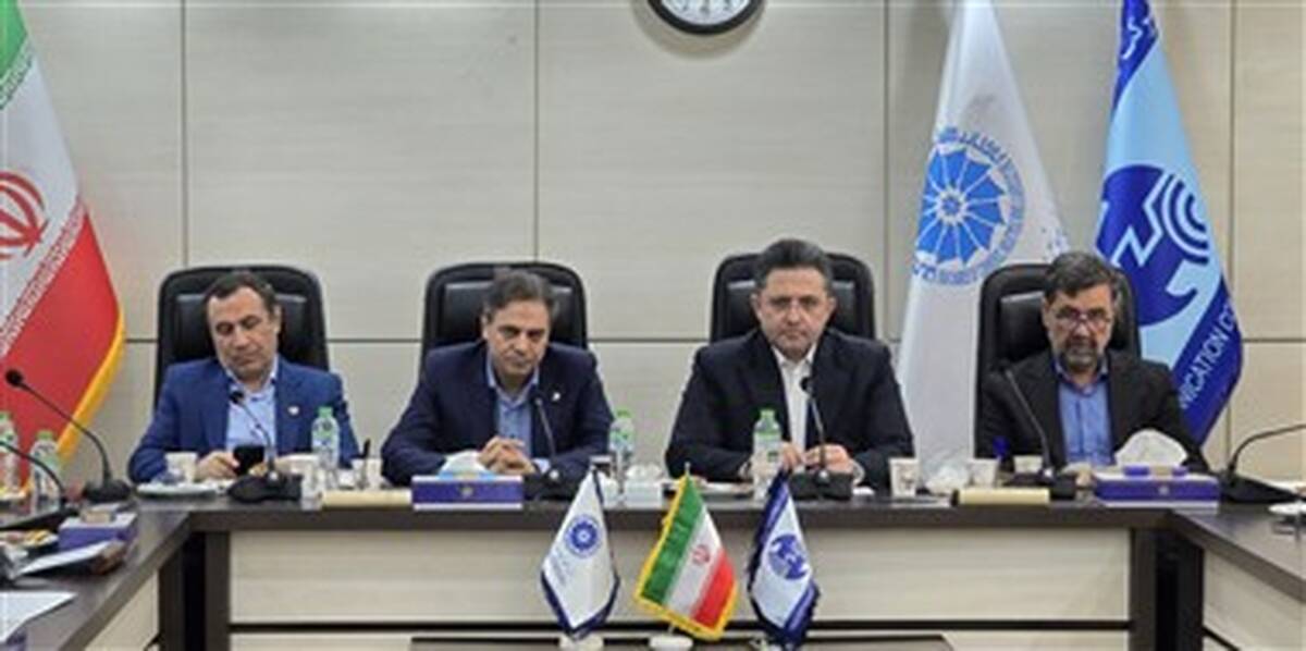 تحول بزرگ مخابرات ایران در پروژه مهاجرت به فیبر نوری؛ مراکز استان ها به‌زودی کارگاه بزرگ ارتباطی کشور می‌شود