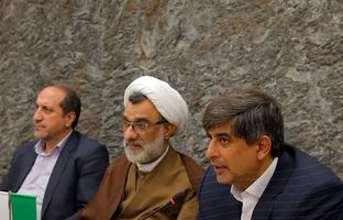 حکمرانان به صنعت فولاد توجه و قیمت انرژی این صنعت را کاهش دهند