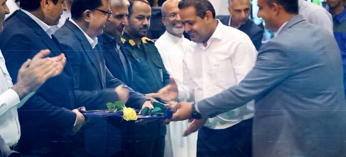 تجلیل از شرکت پتروشیمی نوری به عنوان شرکت برتر در حوزه ی کار و حمایت از حقوق کارگران