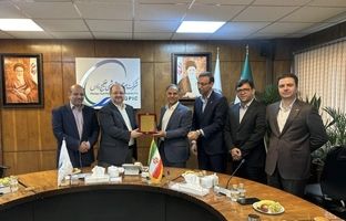 تبریک مدیرعامل بانک تجارت به هلدینگ خلیج‌فارس در پی کسب رتبه ۱۲ رده‌بندی جهانی ICIS