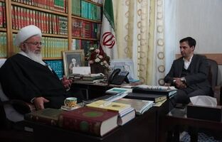 دیدارهای جداگانه مدیر عامل چادرملو با امامان جمعه یزد و اردکان