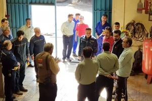  دیدار معاون منابع انسانی و امور اجتماعی با کارکنان آتش نشانی و ایمنی فولاد خوزستان
