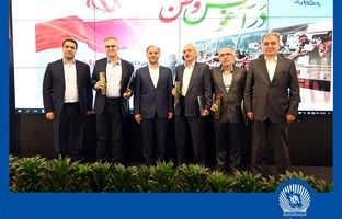 واژه معرفت و ایثار در وجود آزادگان معنا می‌شود