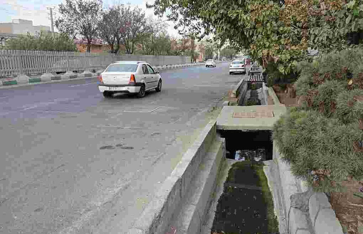 بازدید میدانی از شبکه اصلی جمع‌آوری آب‌های سطحی منطقه۹