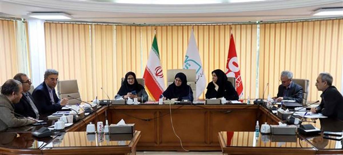 بازنگری و تدوین استاندارد ها باید با مشارکت انجمن های تخصصی صورت گیرد