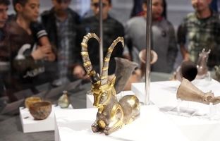 هدیه متفاوت بانک کارآفرین به دانش آموزان