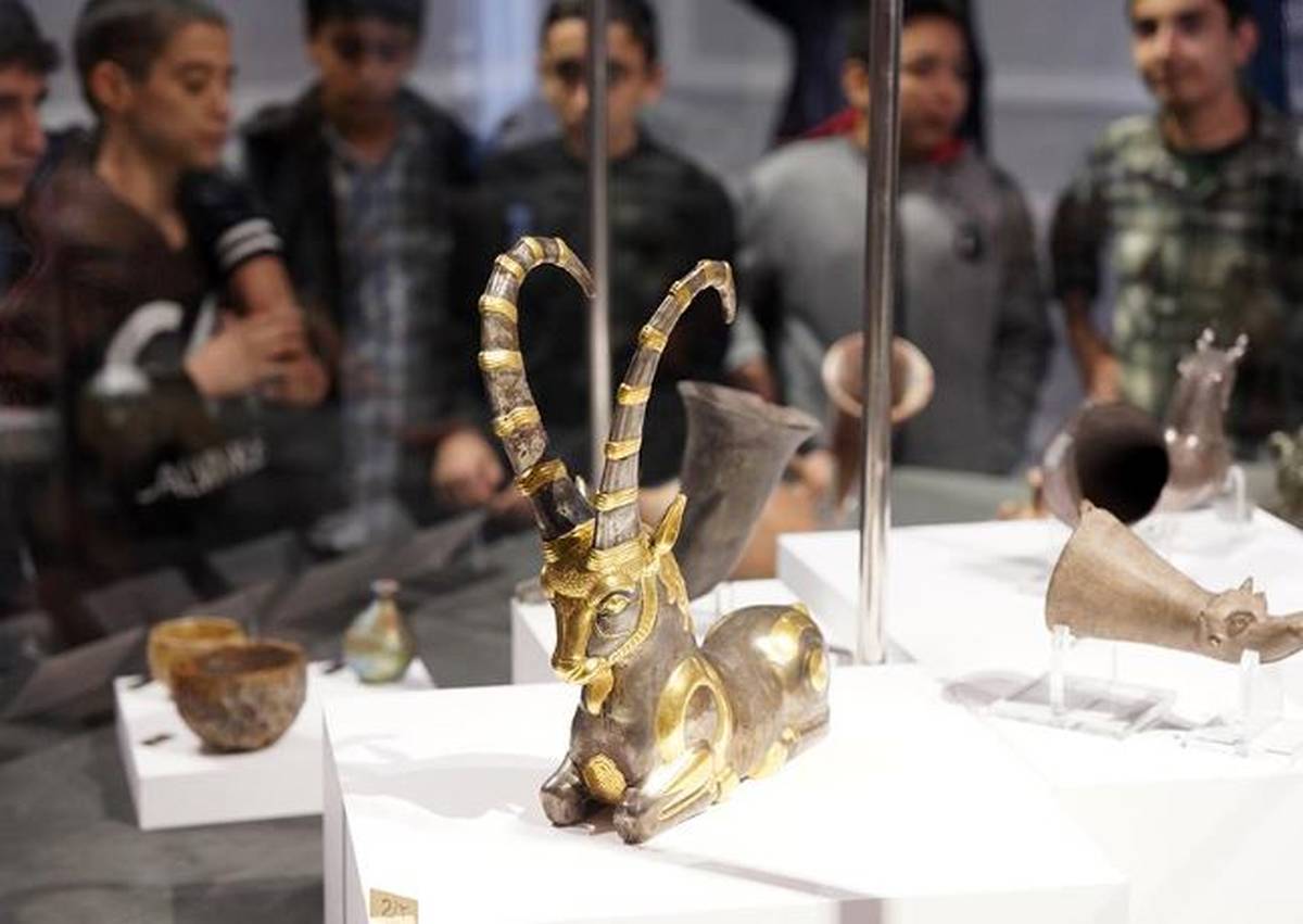 هدیه متفاوت بانک کارآفرین به دانش آموزان