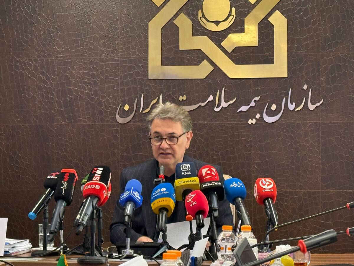 امضای الکترونیک به زودی به نسخه‌های بیمه سلامت اضافه می‌شود/بیمه سلامت در مسیر عبور از درمان‌محوری به پیشگیری/پوشش بیمه‌ای خدمات دندانپزشکی افزایش می‌یابد/تداوم پوشش بیمه رایگان روستاییان