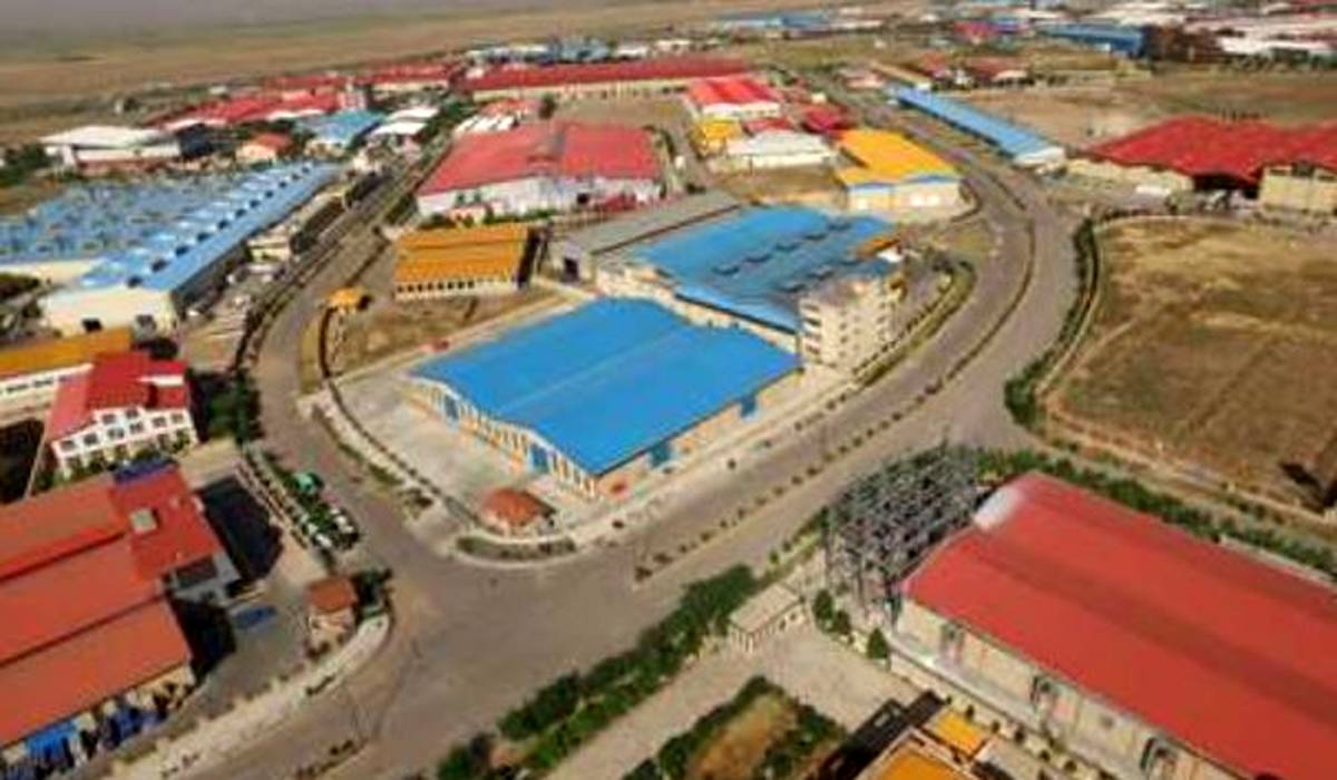 تمدید مشوق‌ سرمایه گذاری در شهرک‌های صنعتی تا پایان سال / استمرار کاهش ۱۰ درصدی بخش نقدی قراردادها