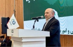 تجلیل منطقه آزاد ماکو از معلمان نمونه و تأکید بر هوشمندسازی مدارس