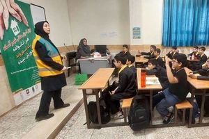 اجرای پویش «شهر آماده» در مدارس منطقه ۲ هم‌زمان با هفته پدافند غیرعامل