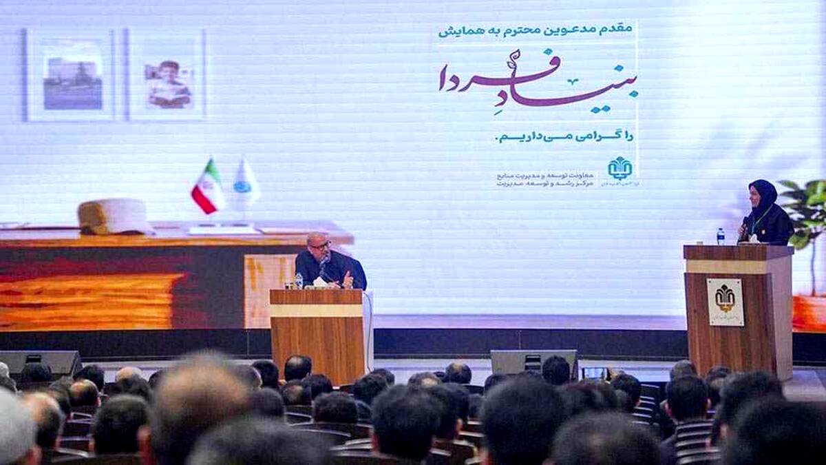 درخشش نماینده شرکت فولاد کاوه جنوب کیش در جمع برگزیدگان طرح ملی «شهید چمران»