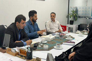 صندوق کهربای بیمه دی پلی مطمئن میان ریسک‌های اقتصادی و سرمایه‌ای امن