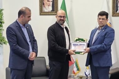 بیمه ایران سنگر امن آتش‌نشانان جان برکف/ قدردان فداکاری فرزندان دلیر این سرزمین هستیم