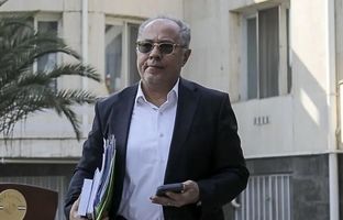 عمده نوسانات نرخ ارز مربوط به مناقشات منطقه‌ای است/ دادن هدیه به نمایندگان برای انصراف از استیضاح صحت ندارد