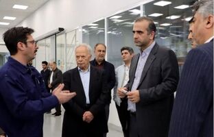 گفت‌وگوی میدانی مدیرعامل منطقه آزاد انزلی با تولیدکنندگان و سرمایه‌گذاران