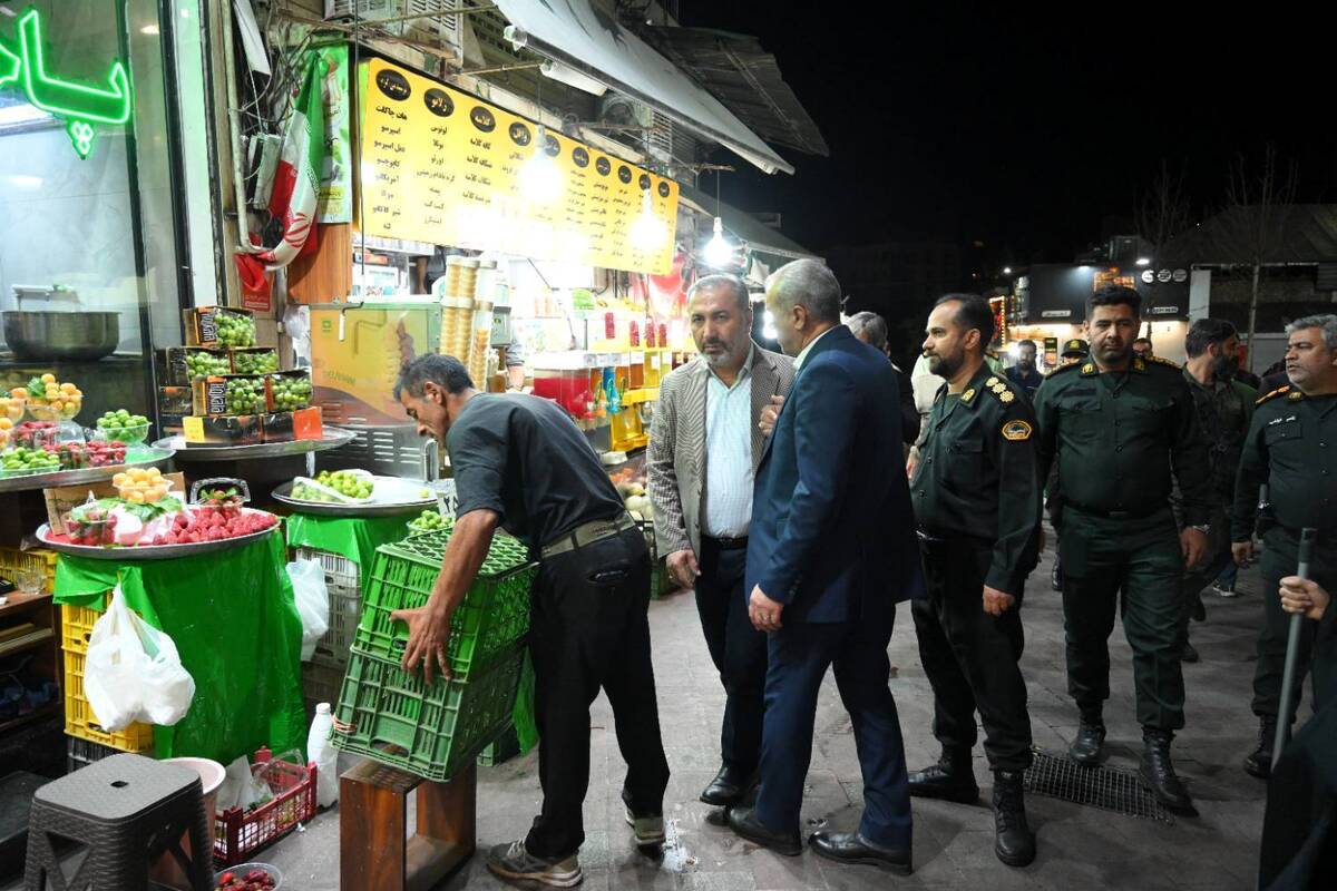 جمع آوری و ساماندهی بساط گستران در محور خیابان شهرداری