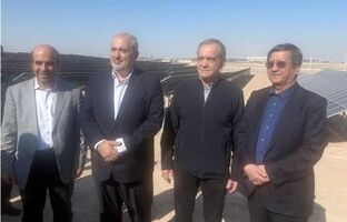 بانک مرکزی آمادگی کامل برای حمایت ارزی و ریالی از توسعه انرژی‌های تجدیدپذیر  دارد