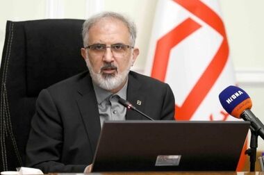 دکتر خورسندیان دربازدید از معاونت منابع انسانی بانک: با قدرت و سربلندی از این برهه زمانی حساس عبور می کنیم/ رسالت ما تداوم خدمت رسانی است