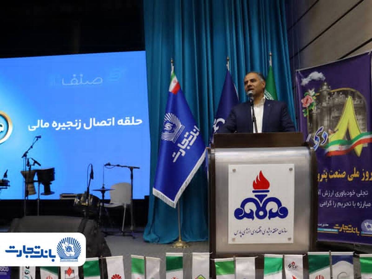 دکتر اخلاقی: صنعت پتروشیمی، نماد توانمندی ملی در خلق ارزش است