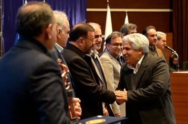 پیام تبریک جناب آقای مهندس پورکیا مدیرعامل محترم شرکت پتروشیمی شیراز به مناسبت پنجم اسفند ماه روز مهندس