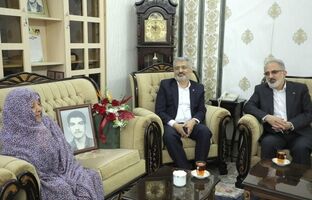 مادران شهدا شایسته والاترین تقدیرها هستند/ مادران شهدا ستون اصلی گسترش فرهنگ ایثار و شهادت در جامعه محسوب می شوند