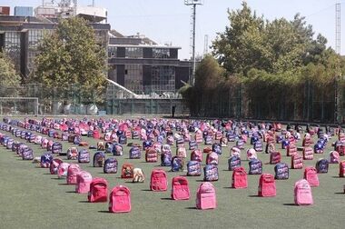 شعار «سلام به آینده» در دبستان‌های منطقه ۲ طنین‌انداز شد