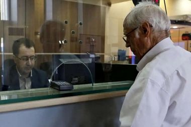 بحران معیشت بازنشستگان/ «خوراک» بیشتر مستمری را می‌بلعد