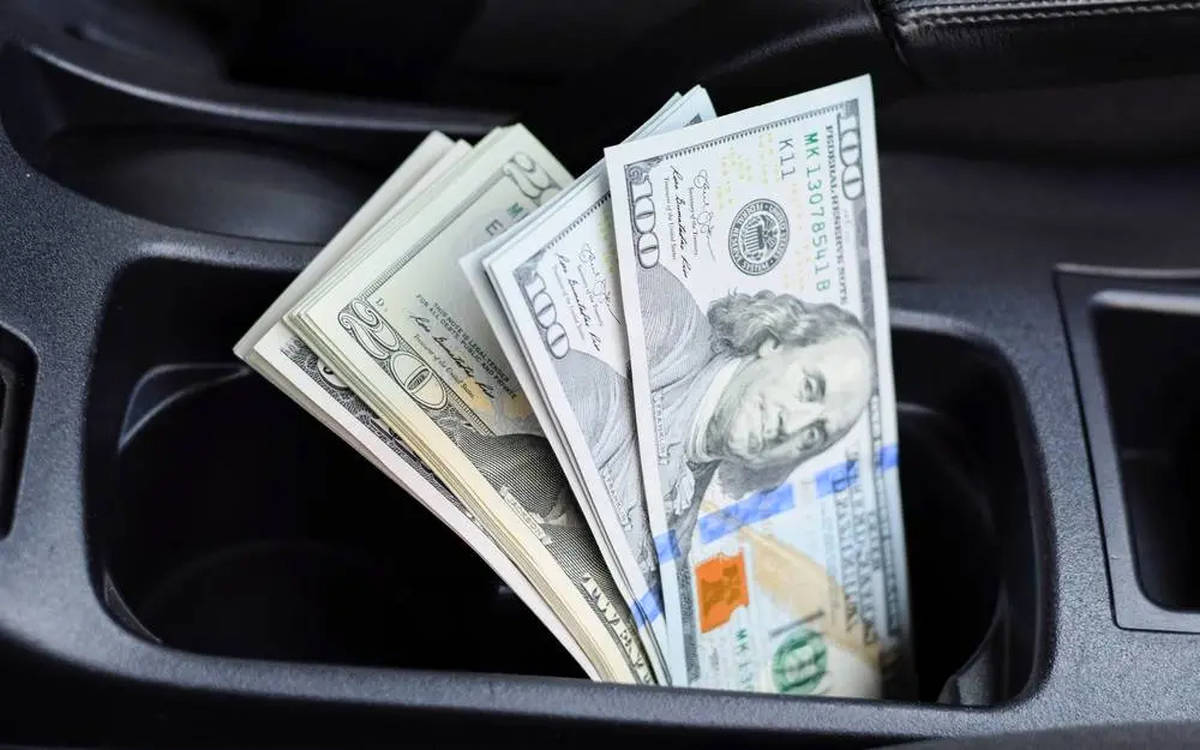 صنایع خودرویی به تنهایی 15 درصد از کل ارز اقتصاد کشور را گرفتند