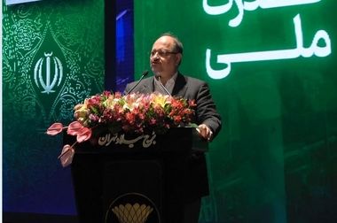 دریافت تندیس و لوح افتخار  شرکت برتر در پدافند غیرعامل منطقه پارس جنوبی 