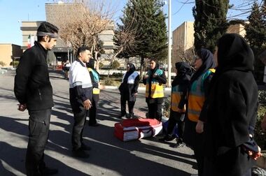 با هدف آشنایی دانشجویان دانشگاه تهران با چالش‌های مدیریت پسماند و فاضلاب شهری انجام شد:بازدید علمی از تصفیه‌خانه خلیج فارس و مرکز دفن پسماند آرادکوه