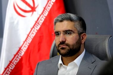قدردانی فرهنگیان از شهردار تهران برای بازسازی مدارس آسیب‌دیده جنگ تحمیلی سوم