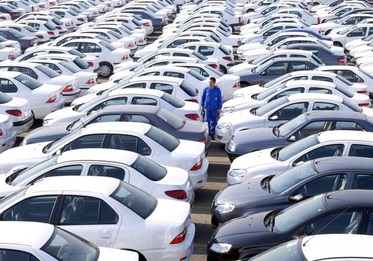  افزایش قیمت خودرو در بازار تا ۲۰۰ میلیون/ زمان مناسبی برای معامله نیست